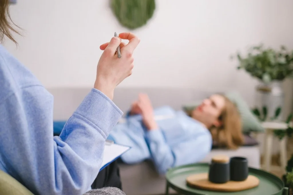 woman in therapy session for professional overthinking treatment