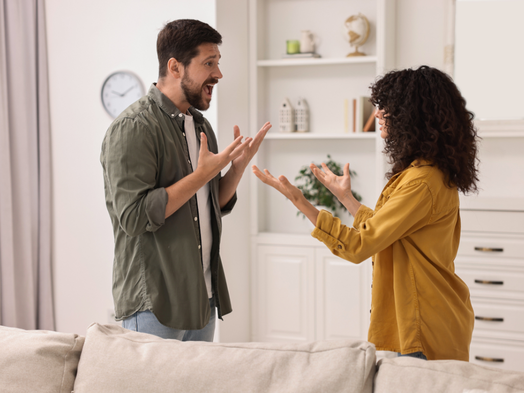 Couple arguing at home – emotional relationships and their impact on mental health